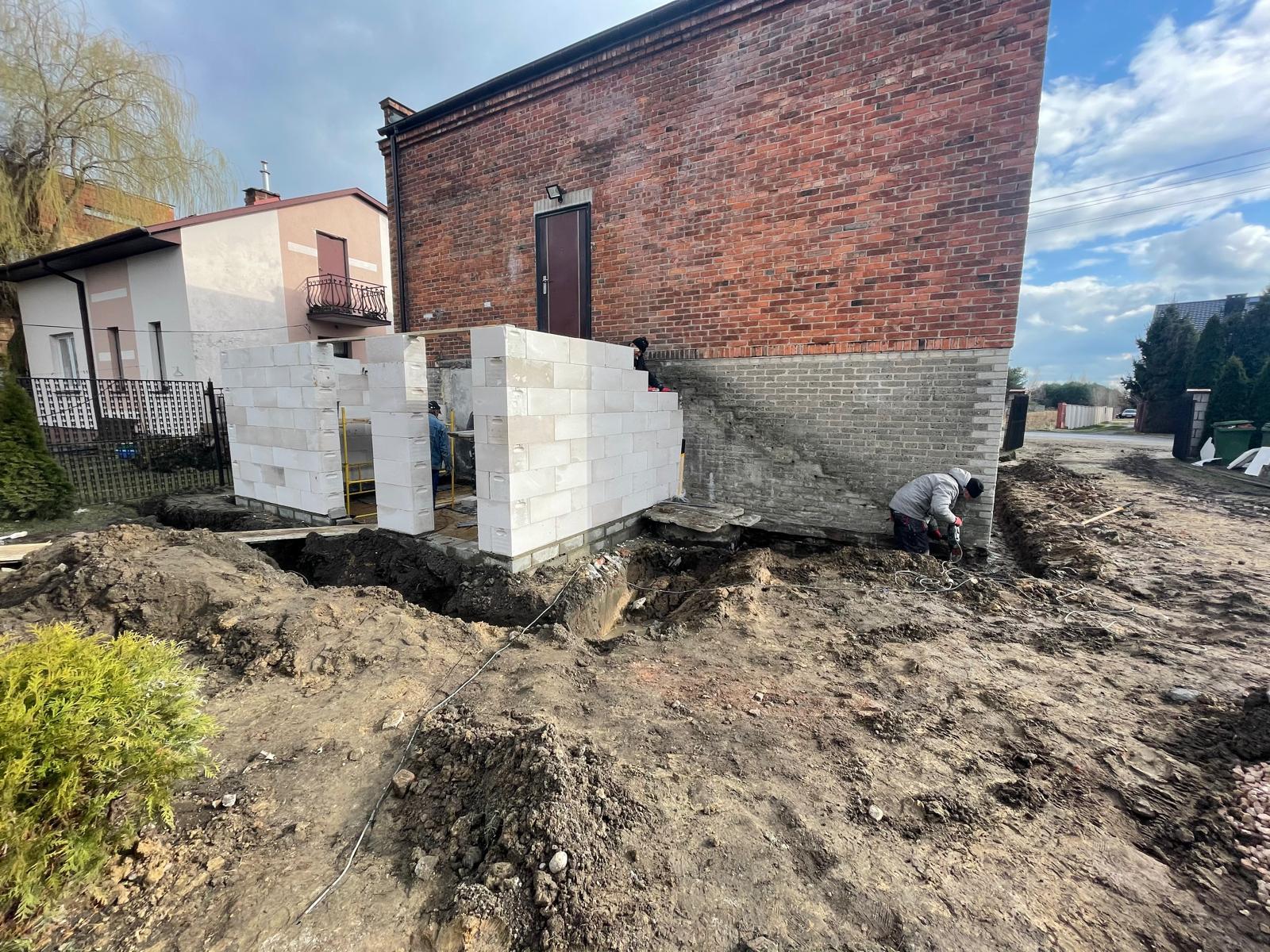 Stan Surowy Zamknięty